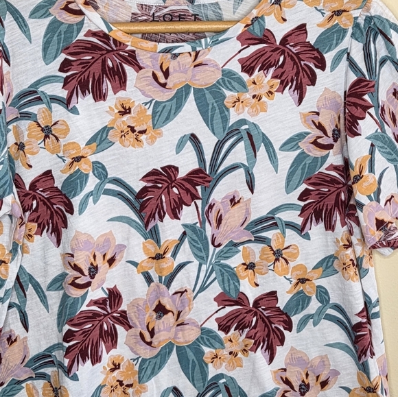 Loft | Vintage Soft Floral Tulip Short Sleeve Tee Size Large 100% Cotton - Picture 3 of 8